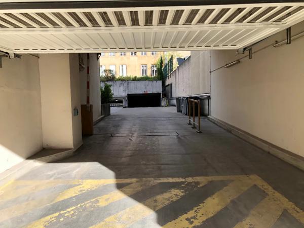 Parking / Box à louer à Villeurbanne (69100)