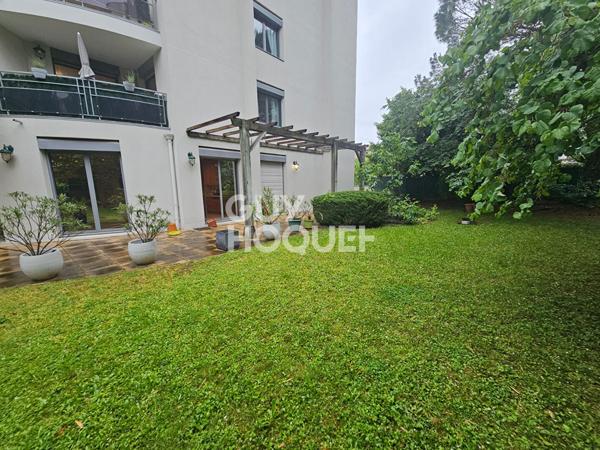 Appartement  rez-de-jardin Villeurbanne 7 pièces 161.30 m2