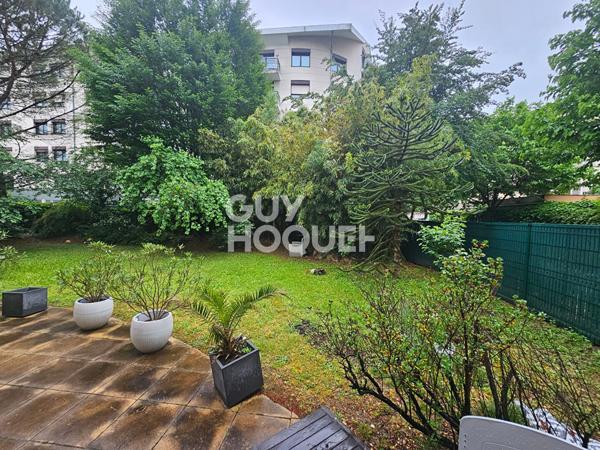 Appartement  rez-de-jardin Villeurbanne 7 pièces 161.30 m2