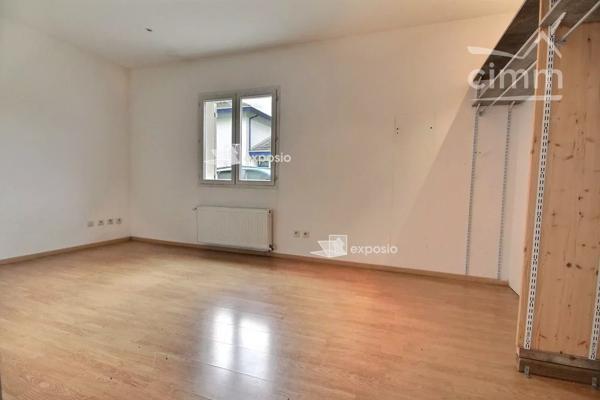 Froges => À louer : Local commercial de 78 m² en zone artisanale