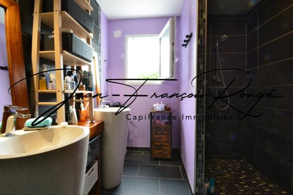 Magnifique plain-pied de 200 m² proche des commerces à Marigny le Lozon !!!