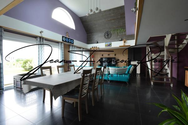 Magnifique plain-pied de 200 m² proche des commerces à Marigny le Lozon !!!