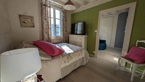 Maison de charme, terrasse avec son spa