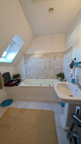 Maison de charme, terrasse avec son spa