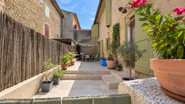 Charmante maison de village avec terrasse ensoleillée