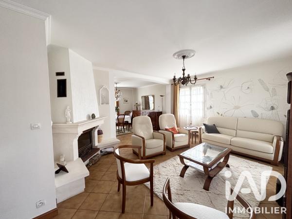 Maison à vendre 6 pièces 167 m² Saint-Gaultier