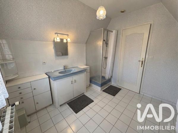 Maison à vendre 6 pièces 167 m² Saint-Gaultier