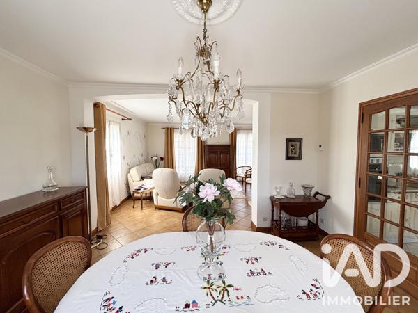 Maison à vendre 6 pièces 167 m² Saint-Gaultier