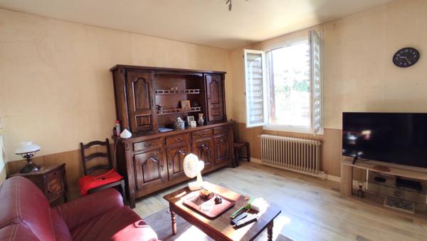 Jolie maison proche centre.