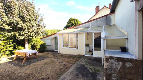 Jolie maison proche centre.