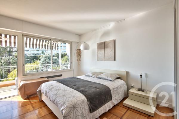 Appartement F3 à vendre  3 pièces - 74,64 m2 VILLEFRANCHE SUR MER - 06