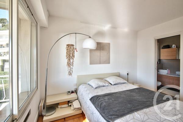 Appartement F3 à vendre  3 pièces - 74,64 m2 VILLEFRANCHE SUR MER - 06