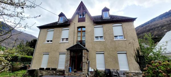 Maison 160 m² avec jardin en plein centre de Luchon