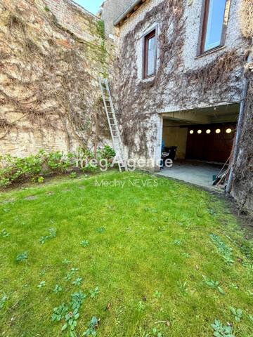 Immeuble à DOULLENS, 80600 - 322m²