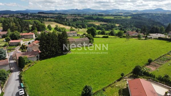 OFF MARKET SOUS COMPROMSIS GRAZAC Terrain constructible de 2600 m2 environ avec vue sur les sucs