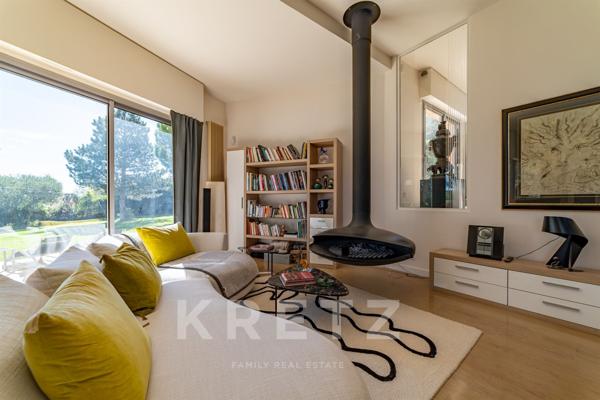 Provence Avignon– Maison d’architecte avec piscine