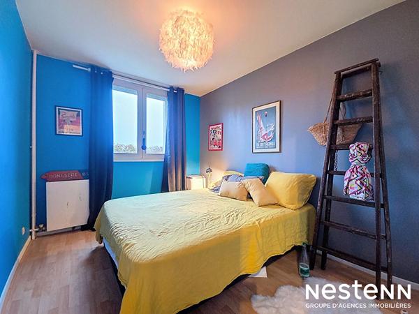 Les Ormes, au coeur du centre-ville, spacieux appartement de type 4 avec vue sur les Coteaux