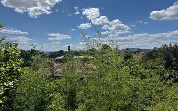 Maison à vendre    8 pièces • 146,54 m2 Caluire-et-Cuire