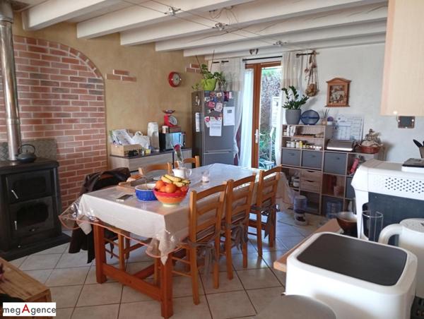 Maison à ABREST, 03200 - 5 pièces 90m²