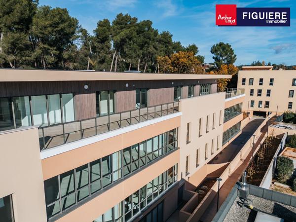2.762m² de bureaux neufs aux portes du centre-ville d'Aix en Provence avec un ERP 5 type W.