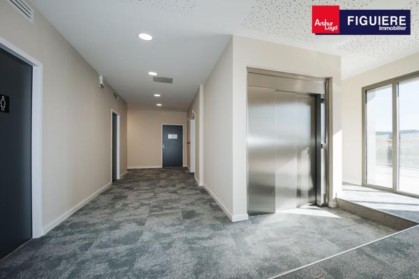 2.762m² de bureaux neufs aux portes du centre-ville d'Aix en Provence avec un ERP 5 type W.