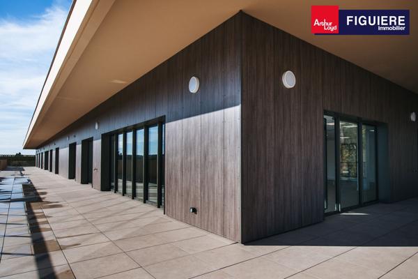 2.762m² de bureaux neufs aux portes du centre-ville d'Aix en Provence avec un ERP 5 type W.