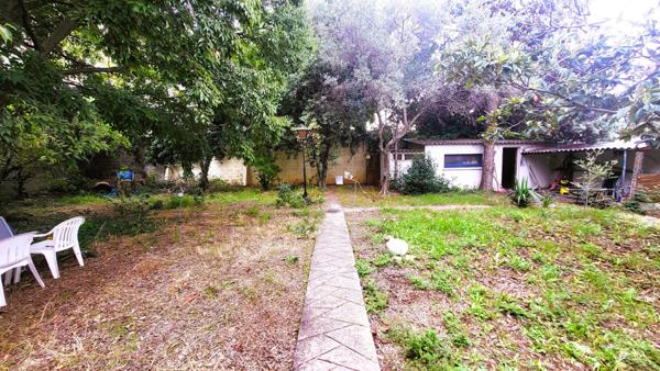 Montolivet, terrain à batir de 431 m² avec permis de construire