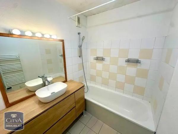 Appartement à louer 3 pièces 72.5m² Mérignac (33700)