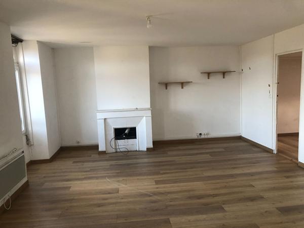 BORDEAUX SAINT-GENES - A VENDRE Appartement Bordeaux 4 pièce(s) 59.8 m2