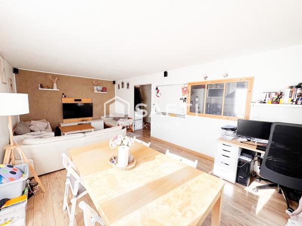 Emplacement idéal proche toutes commodités et proximité du RER ligne A!