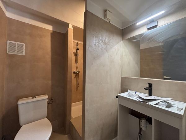 APPARTEMENT T2 RENOVE 48M² EN RDC ISLE SUR LA SORGUE
