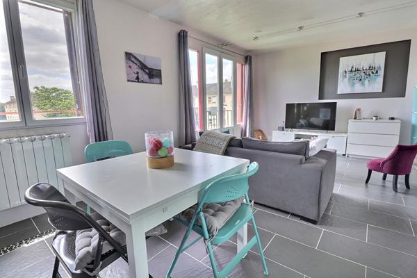 Appartement Le Mesnil Le Roi 4 pièce(s) 69.11 m2