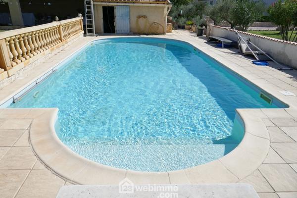 Villas 209 m² à GRAVESON 13690