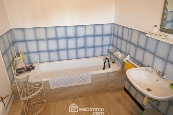 Villas 209 m² à GRAVESON 13690