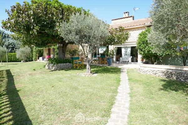 Villas 209 m² à GRAVESON 13690