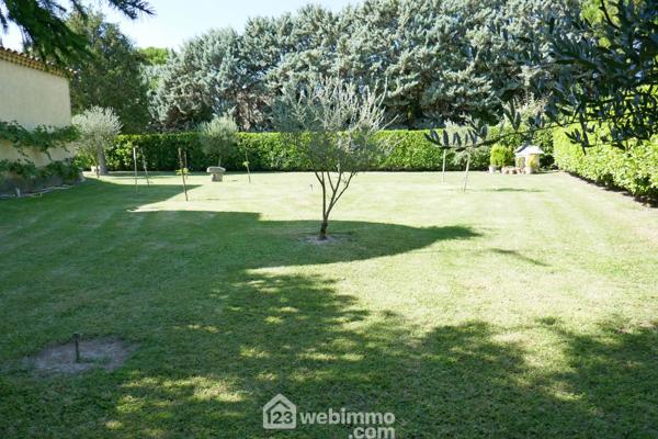 Villas 209 m² à GRAVESON 13690