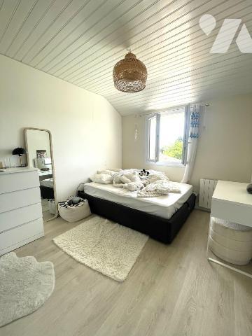 A VENDRE - SAINT-LEGERS-LES-VIGNES - Maison d'env 159.64m² hab sur 703m² de terrain.