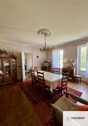 MAISON DE CARACTÈRE AVEC SES DÉPENDANCES ET SON TERRAIN