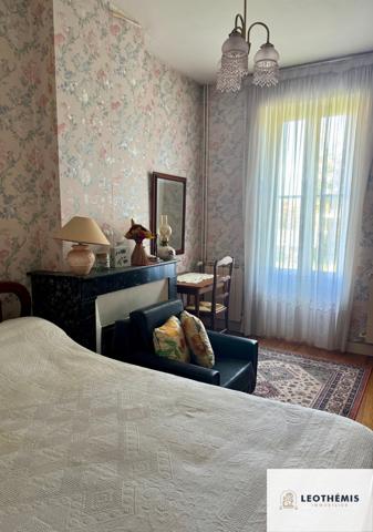 MAISON DE CARACTÈRE AVEC SES DÉPENDANCES ET SON TERRAIN