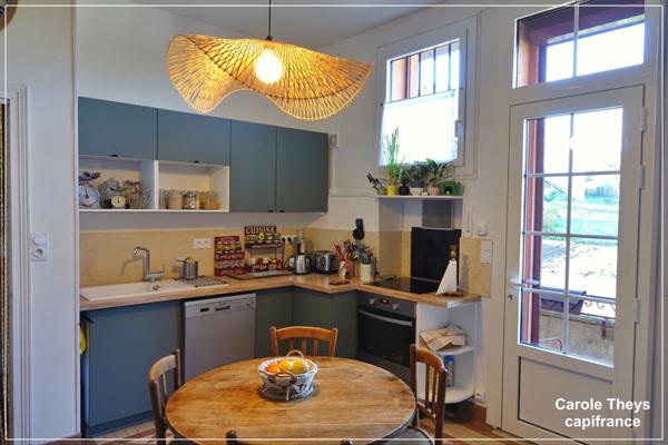 Dpt Allier (03) : à vendre à Hérisson - Maison entièrement rénovée de 190 m2 - Terrain 2429 m2 - Dépendances - Piscine