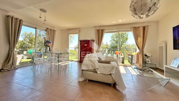 A VENDRE Maison récente 4 pièces avec vue mer à Nice
