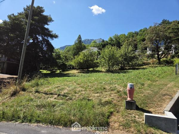 Terrain constructible 518 m² à Mercury 73200