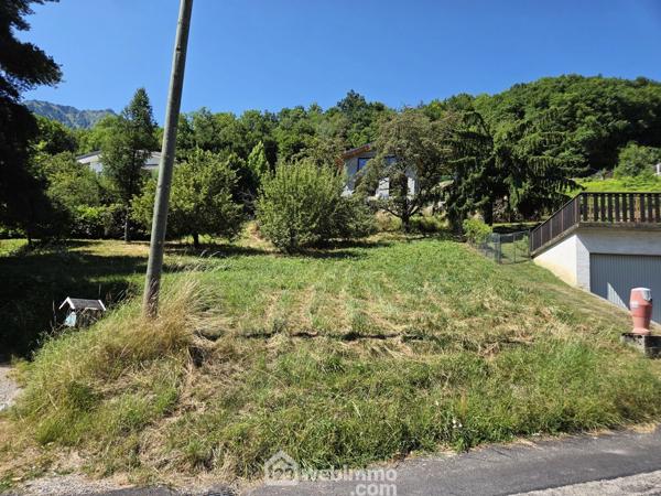 Terrain constructible 518 m² à Mercury 73200