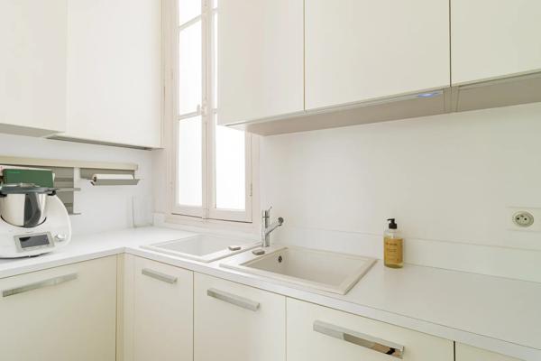 Appartement Paris 7e - ÉCOLE MILITAIRE / AVENUE BOSQUET