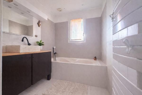 Maison 92 m² à Margueron