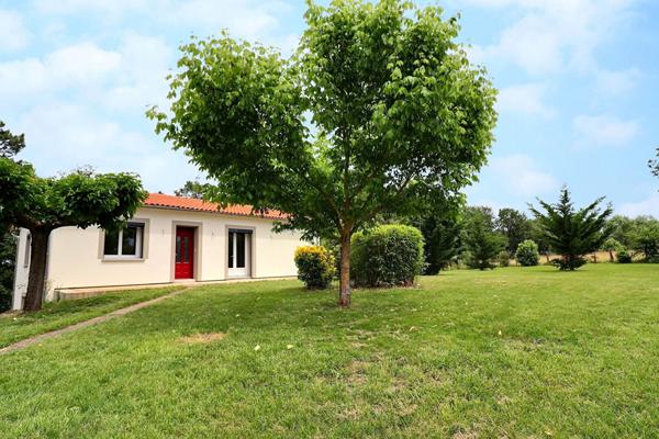 Maison individuelle T5 de 105 m² avec sous-sol et garage - Lescure-d'Albigeois