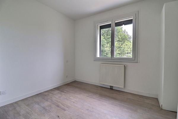 Maison individuelle T5 de 105 m² avec sous-sol et garage - Lescure-d'Albigeois