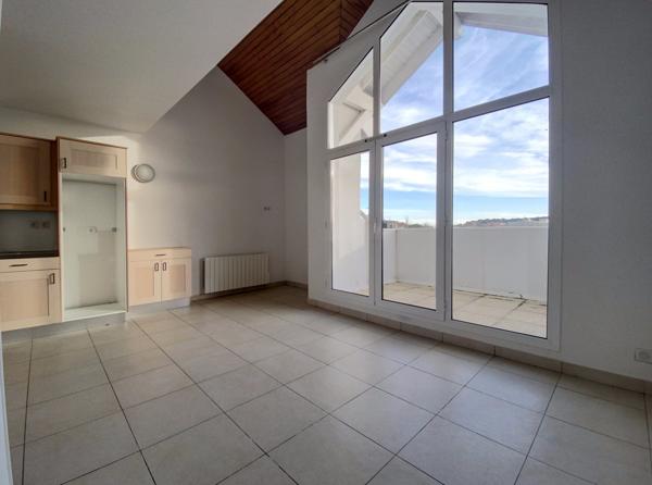 ARCACHON HYPER CENTRE ! T3 Duplex de 48 m2 avec terrasse et parking !