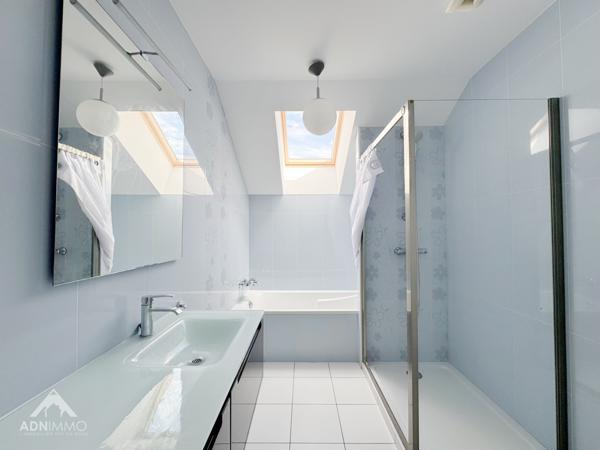 Chevry (01170) Maison 6 Pièces 280 m2