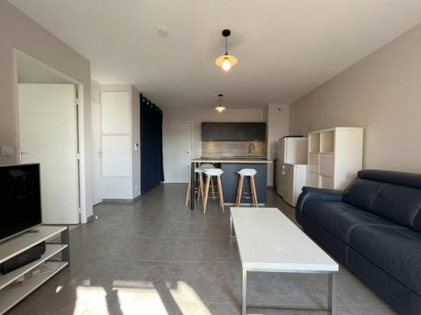 Appartement à vendre |                                       Vaulx-en-Velin |                                        2 pièces  |  42 m²